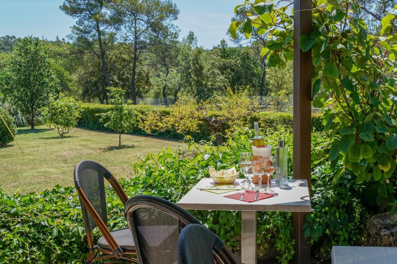 Auberge Du Grand Chene Sillans-la Cascade Eksteriør billede