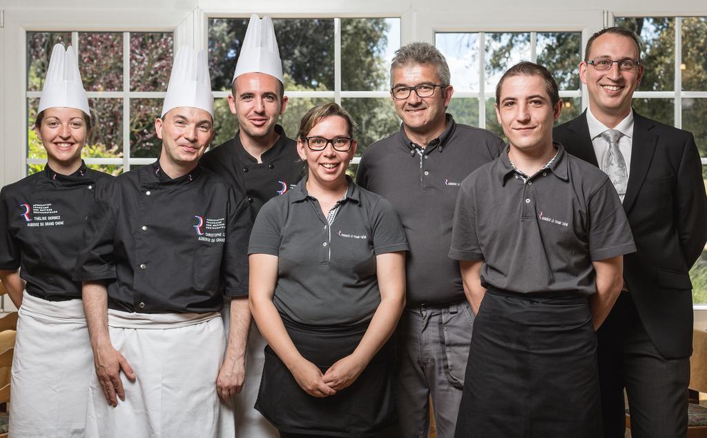 Auberge Du Grand Chene Sillans-la Cascade Eksteriør billede