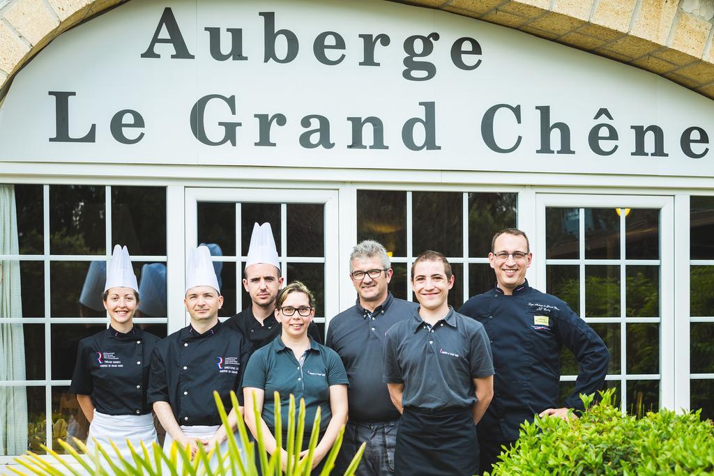 Auberge Du Grand Chene Sillans-la Cascade Eksteriør billede