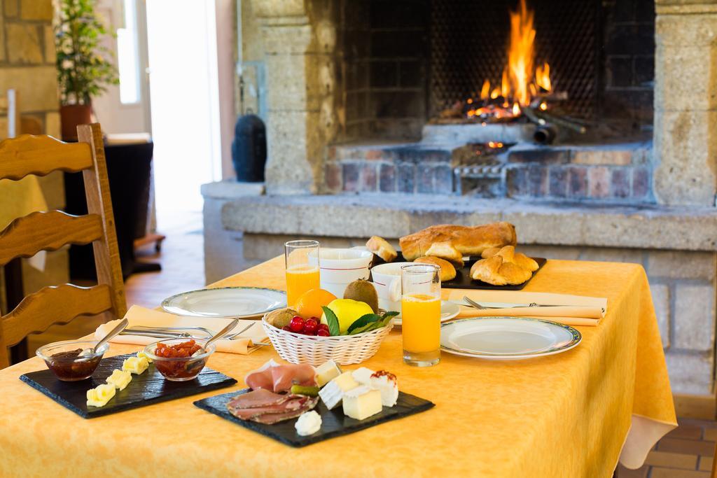 Auberge Du Grand Chene Sillans-la Cascade Eksteriør billede